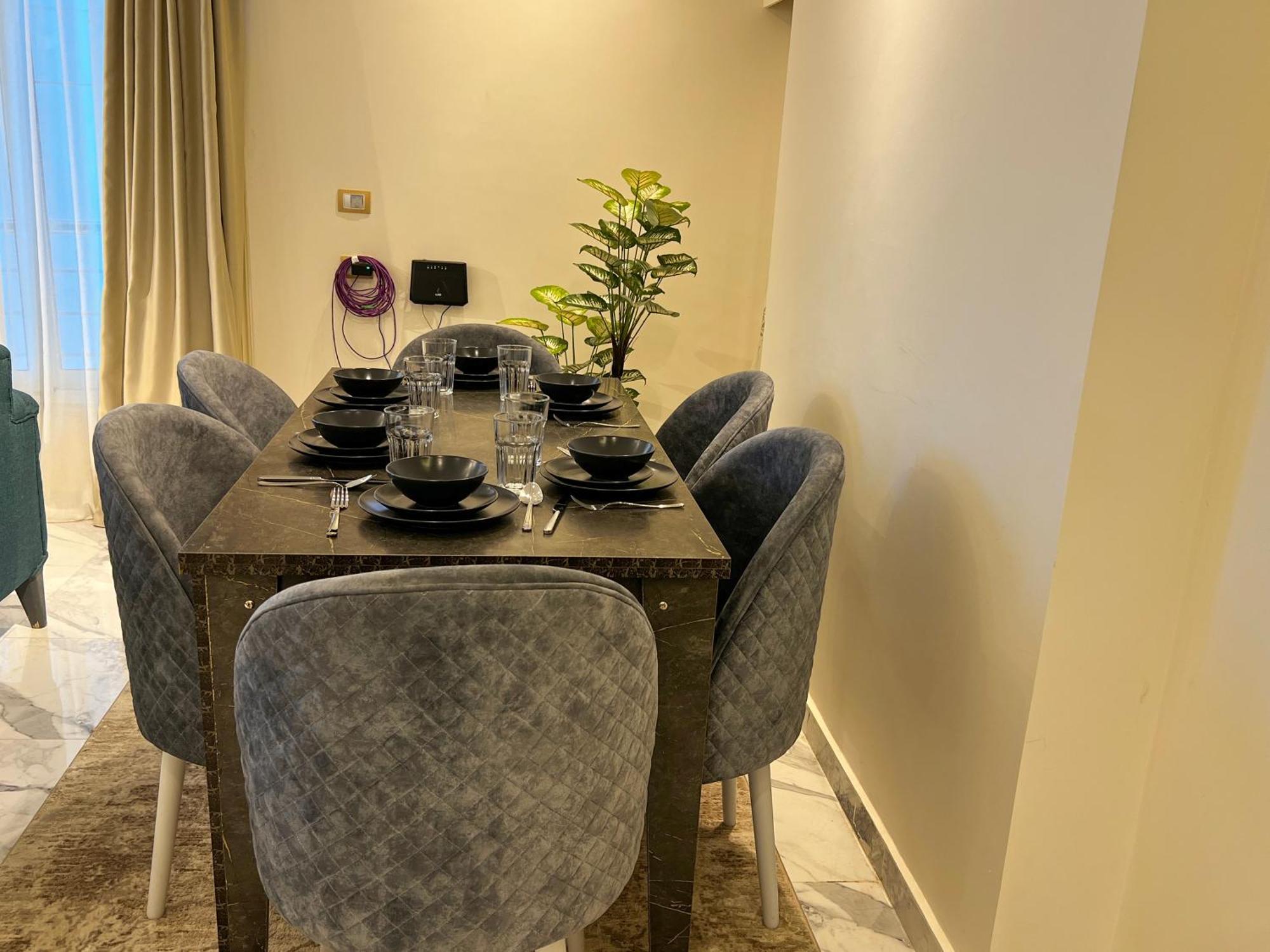 Skyline Premium Properties 알렉산드리아 외부 사진