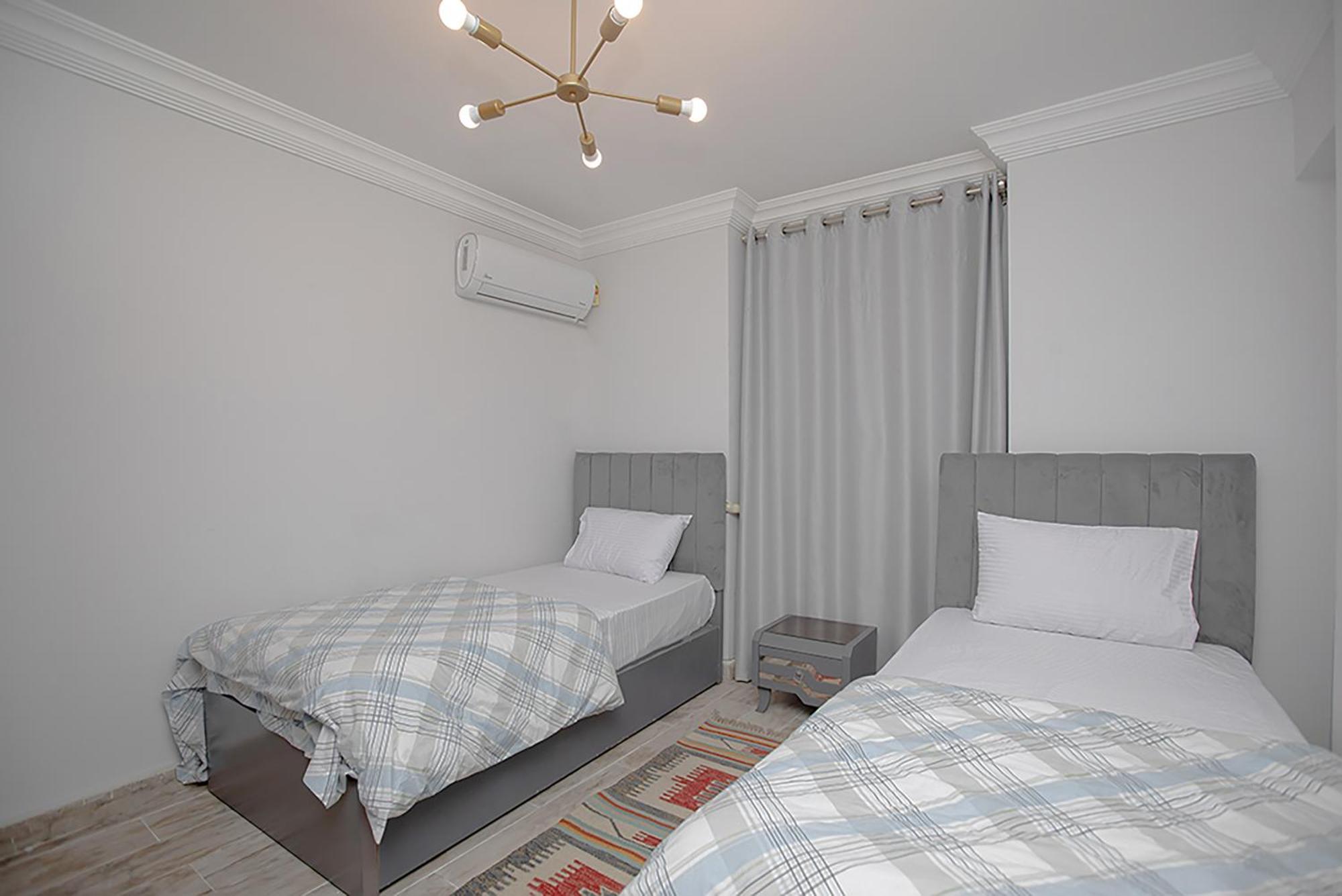 Skyline Premium Properties 알렉산드리아 외부 사진