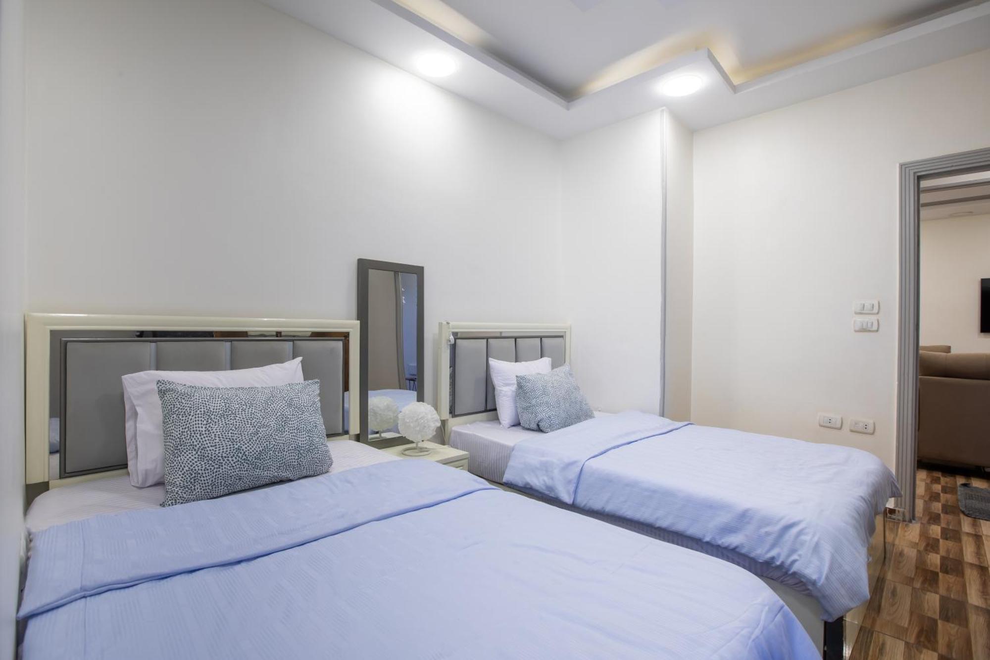 Skyline Premium Properties 알렉산드리아 외부 사진